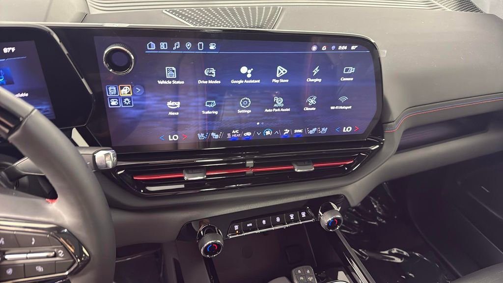 Certified 2025 Chevrolet Silverado EV RST AWD/4WD image 21