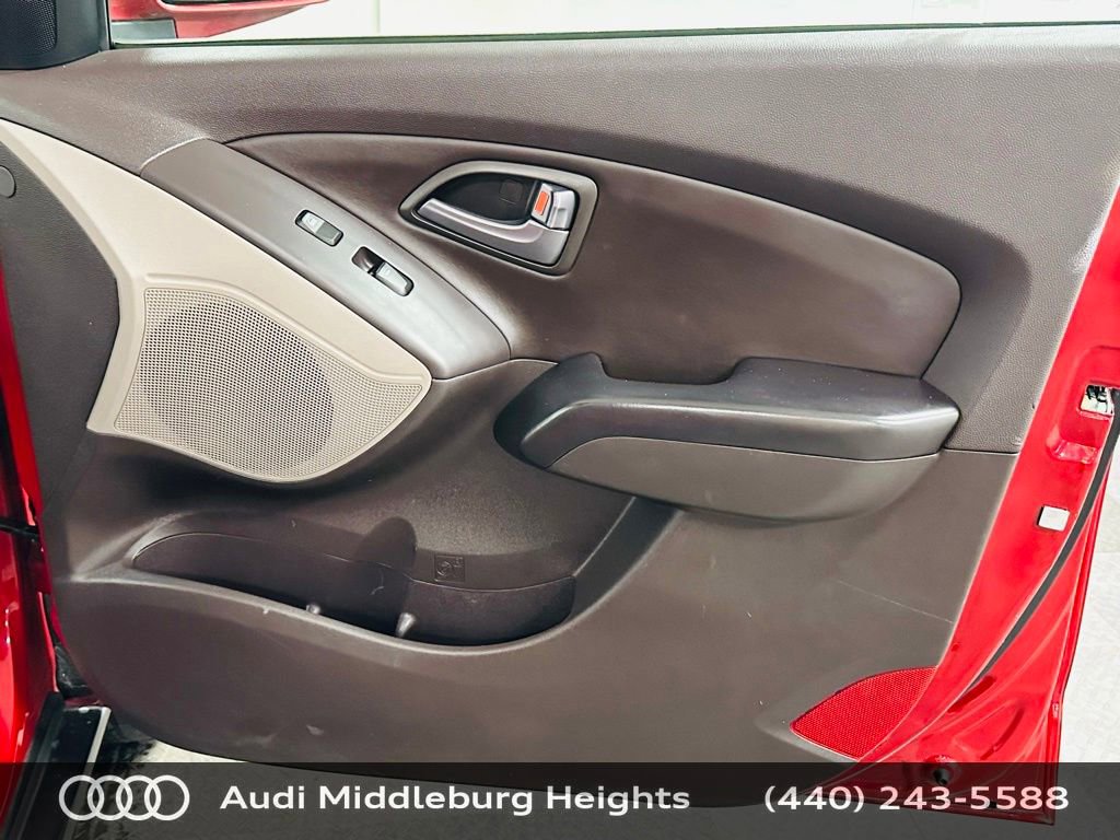 Used 2014 Hyundai Tucson SE AWD/4WD image 26