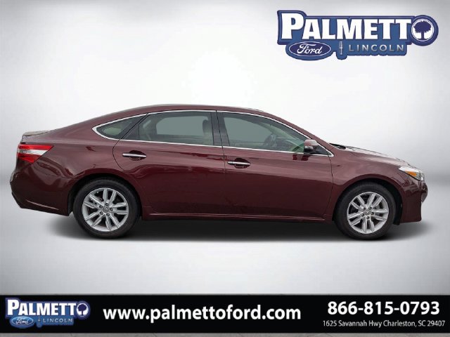 Used 2014 Toyota Avalon XLE FWD image 2