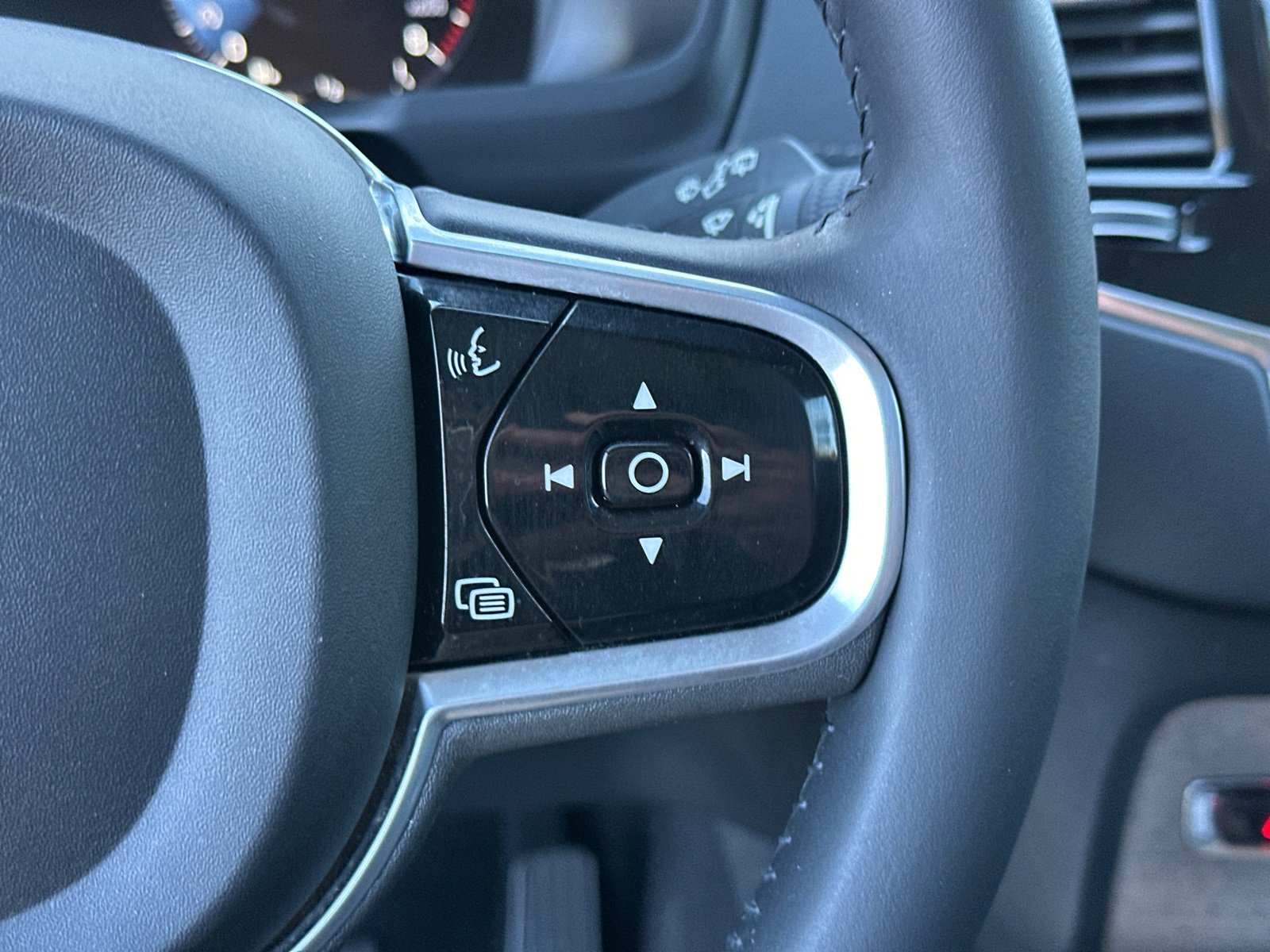 Used 2022 Volvo XC90 T6 Inscription image 29