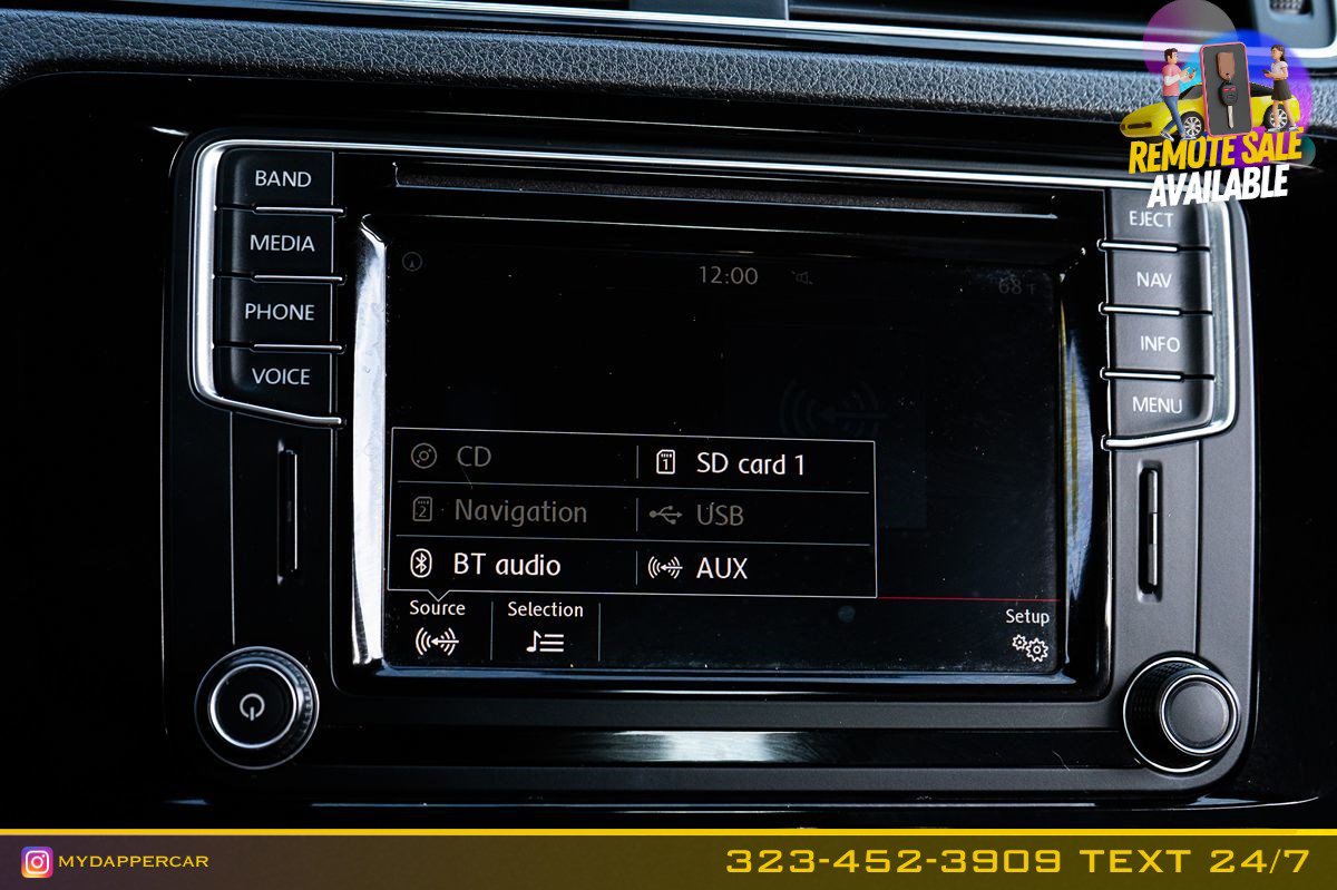 Used 2016 Volkswagen Jetta Sport image 30