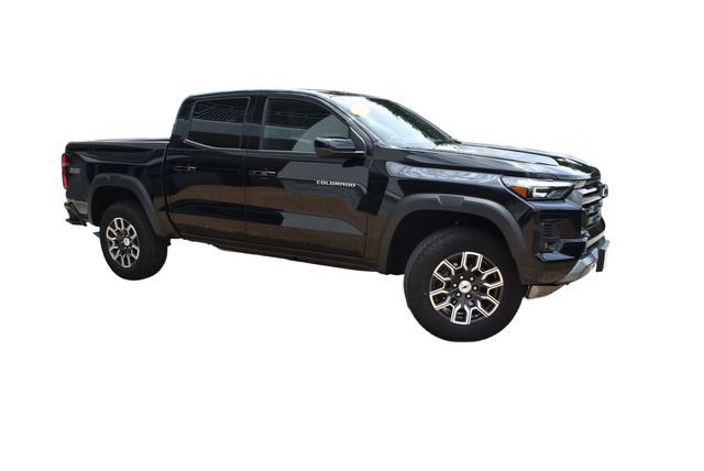 Used 2024 Chevrolet Colorado Z71 w/ Z71 Convenience Package 2 AWD/4WD image 2