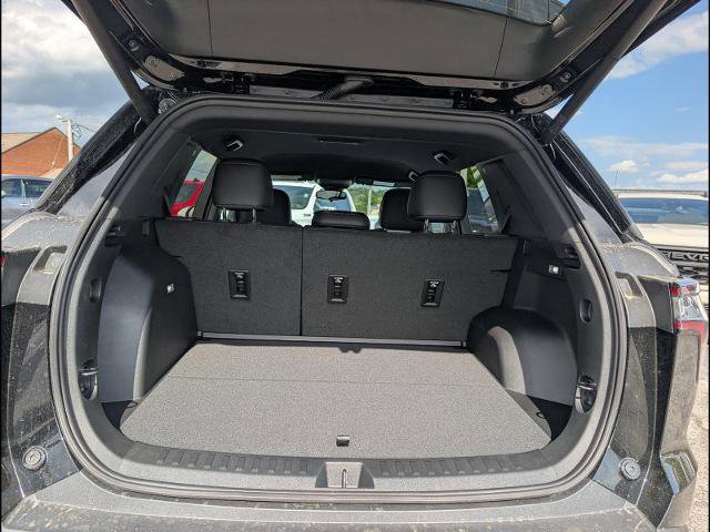 New 2026 Chevrolet Equinox ACTIV w/ Convenience Package III FWD image 18