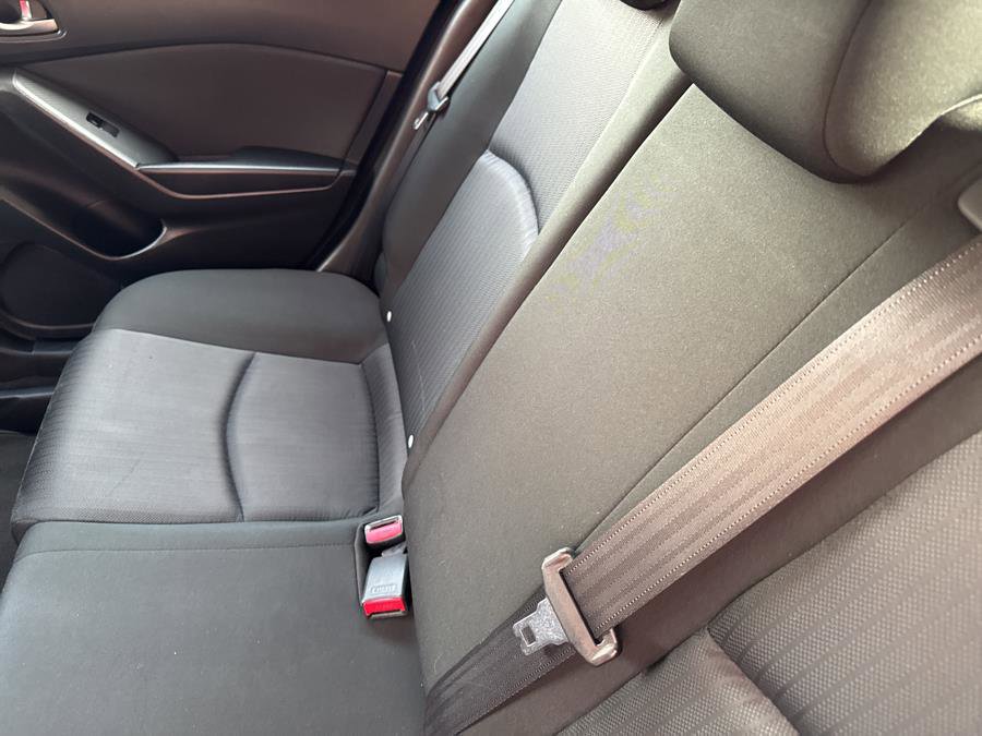 Used 2015 MAZDA MAZDA3 i Sport image 21