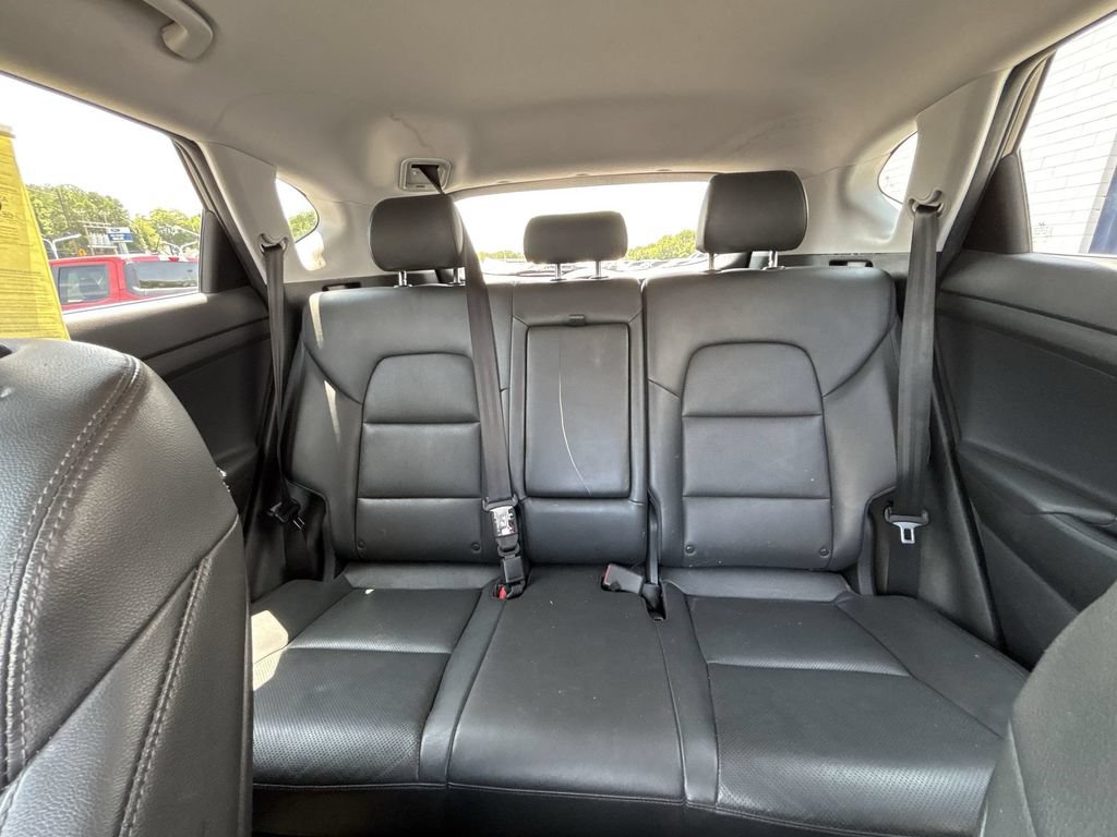 Used 2021 Hyundai Tucson Limited w/ Cargo Package FWD image 24