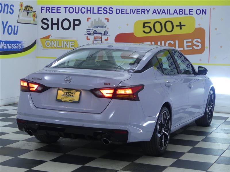 Used 2024 Nissan Altima 2.5 SR FWD image 7