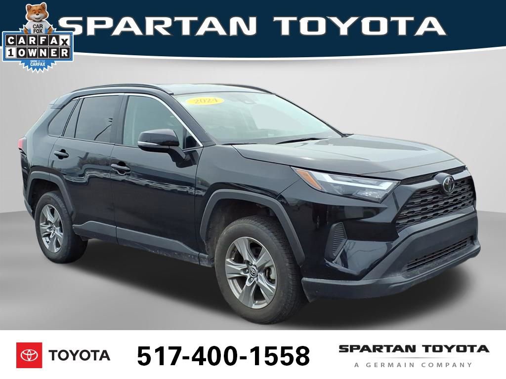 Used 2024 Toyota RAV4 XLE FWD image 5