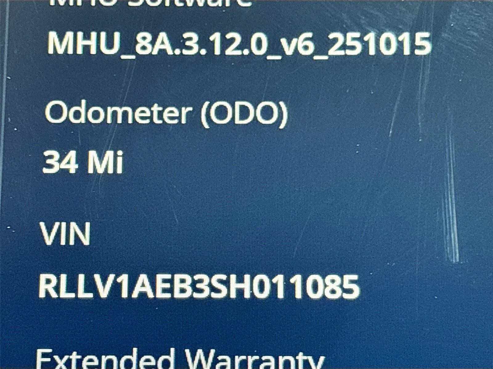 New 2025 VinFast VF 8 Eco AWD/4WD image 12