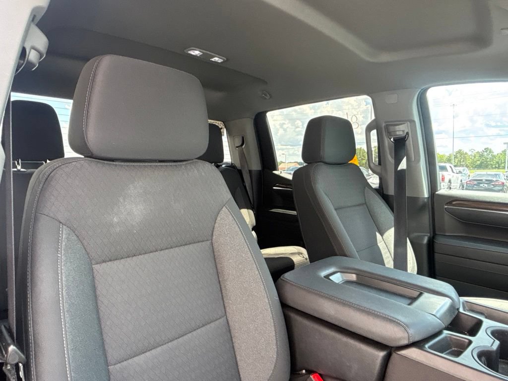 Used 2023 Chevrolet Silverado 1500 LT AWD/4WD image 17