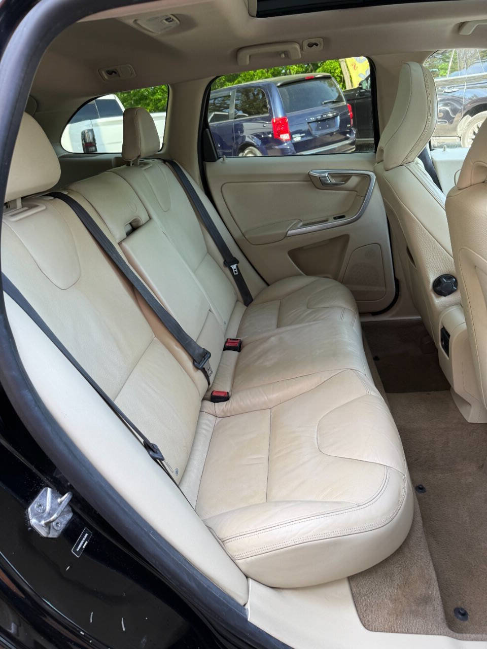 Used 2014 Volvo XC60 T6 AWD/4WD image 16