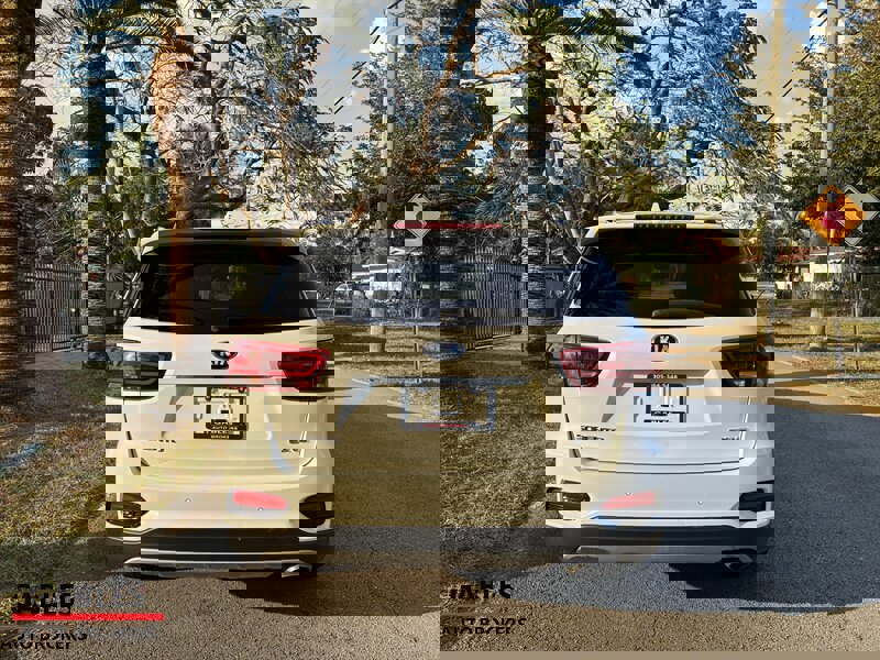 Used 2019 Kia Sorento EX w/ EX Touring Package image 6