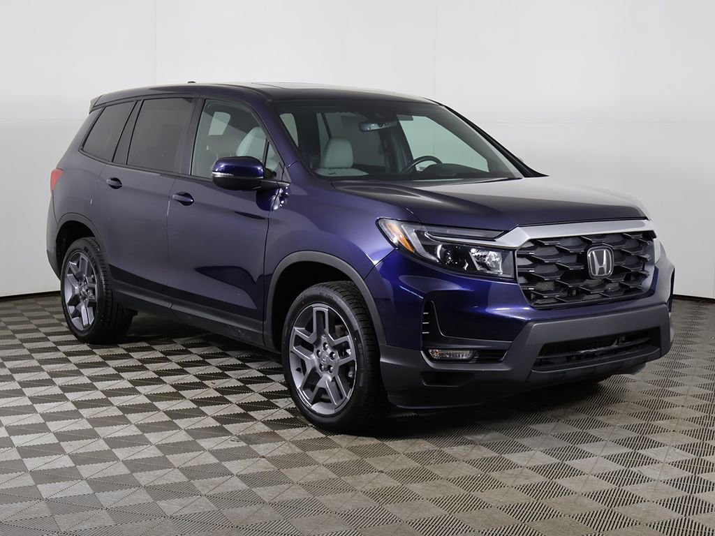Used 2023 Honda Passport EX-L image 2