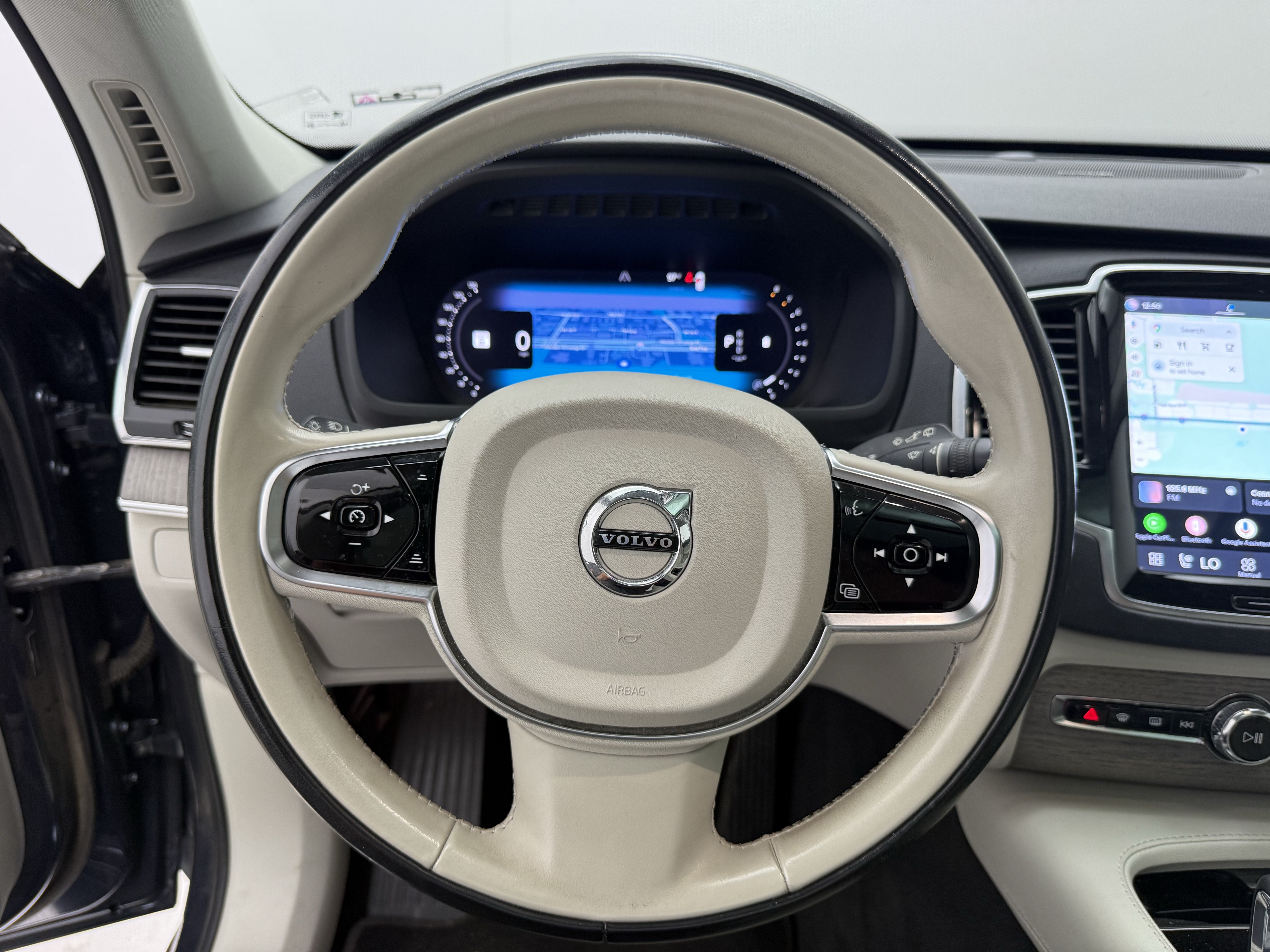Certified 2023 Volvo XC90 B6 Plus w/ Protection Package Premier AWD/4WD image 16