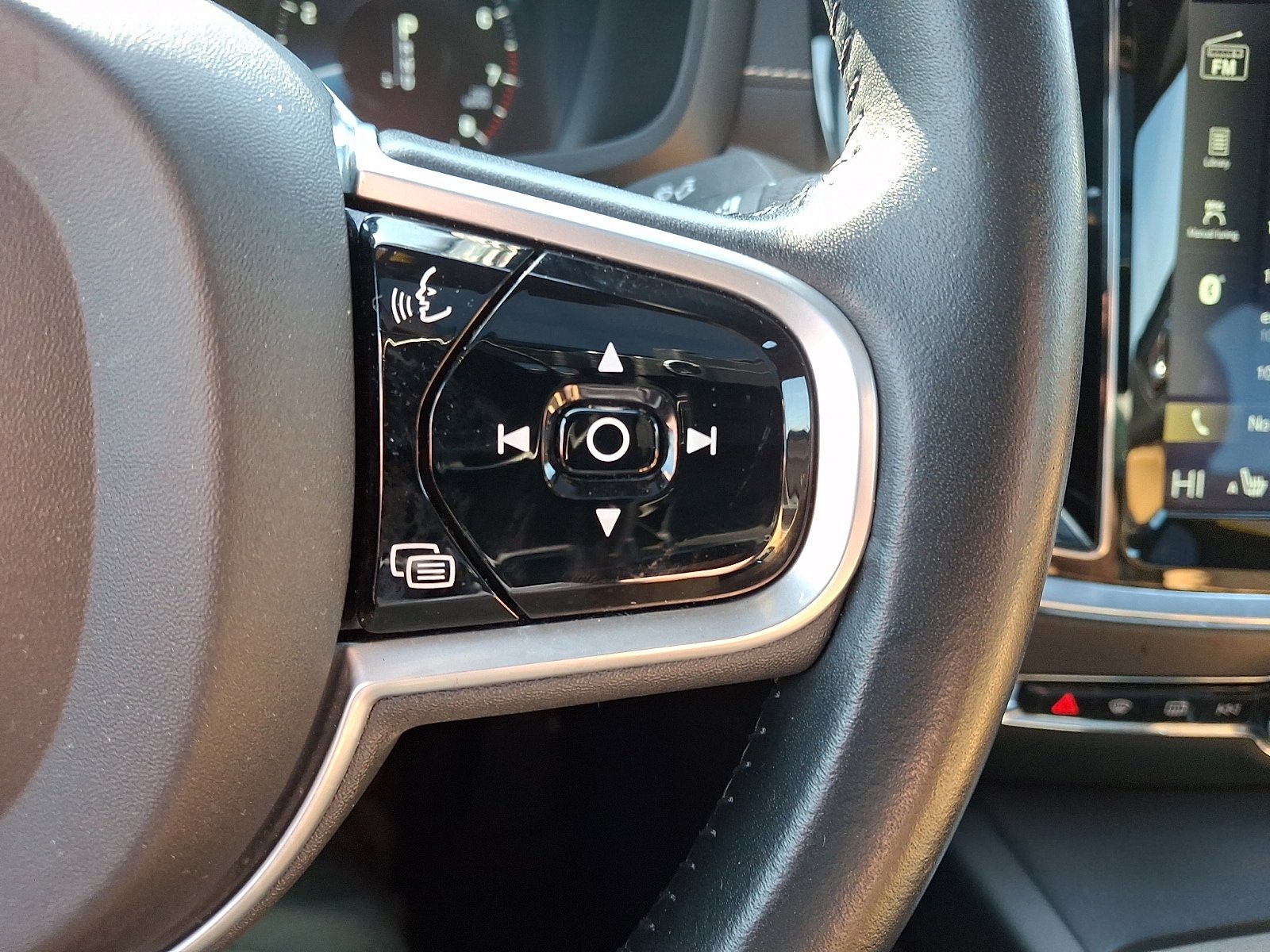 Used 2020 Volvo S60 T6 Inscription image 21