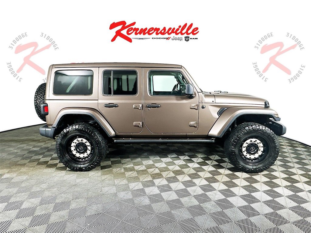 Used 2018 Jeep Wrangler Unlimited Sahara image 8