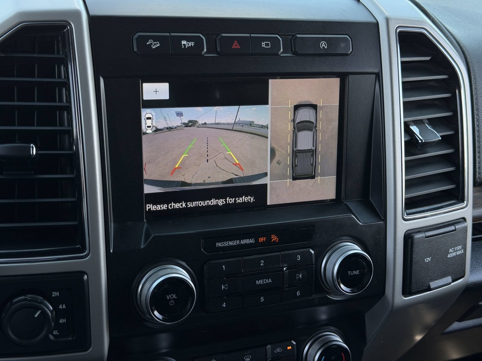 Used 2019 Ford F150 Lariat w/ Equipment Group 502A Luxury AWD/4WD image 18