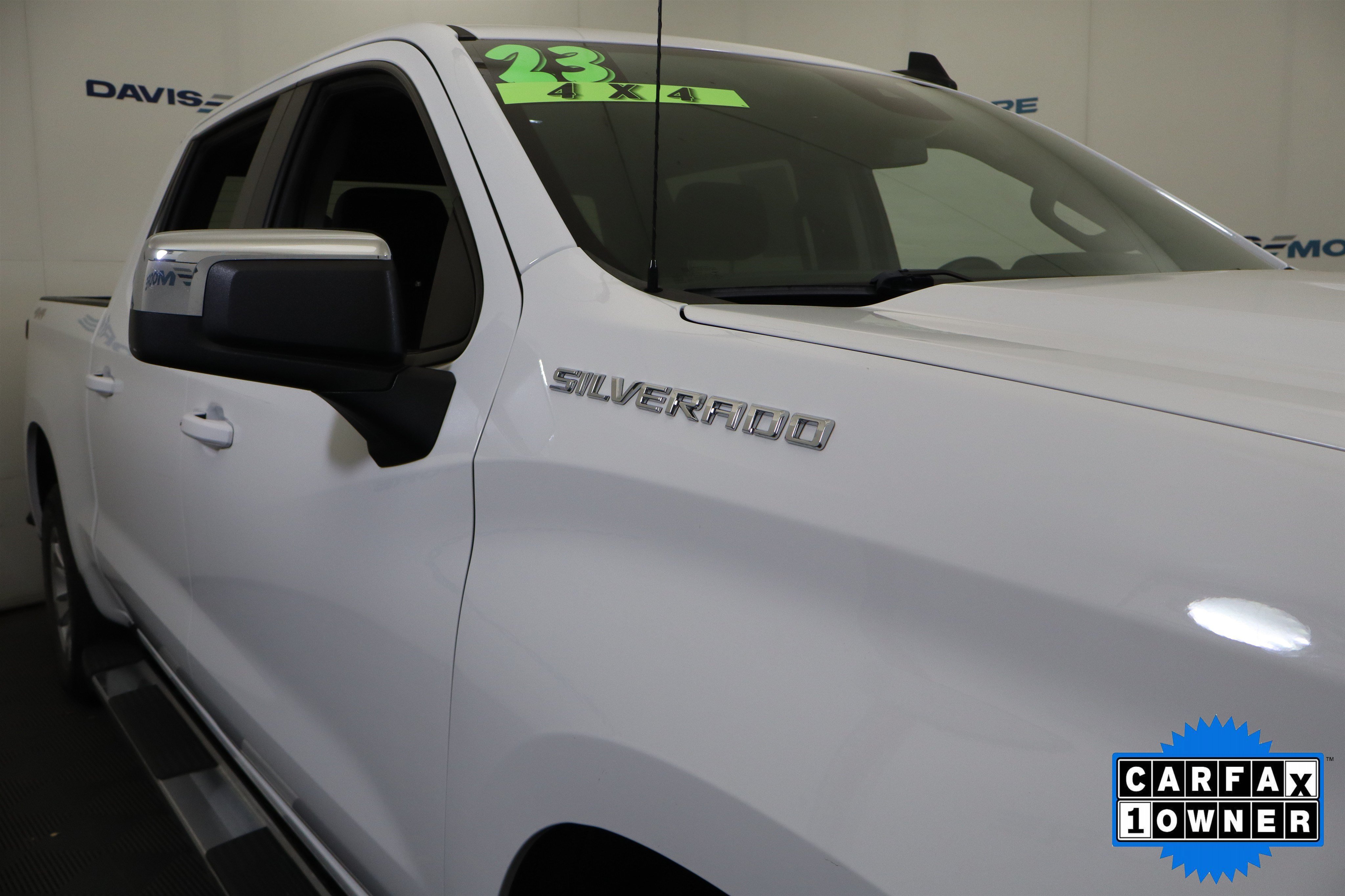 Used 2023 Chevrolet Silverado 1500 LT w/ Protection Package AWD/4WD image 4