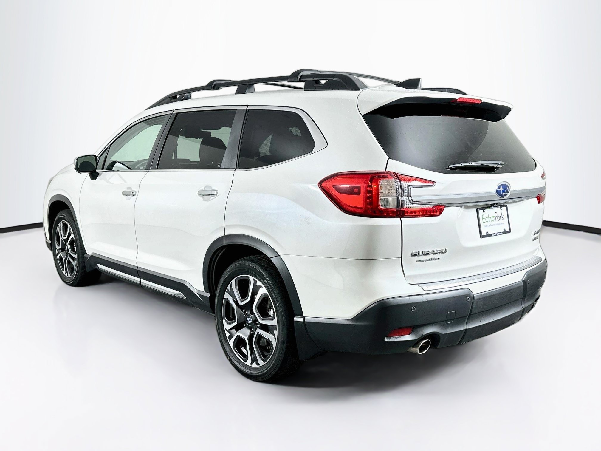 Used 2023 Subaru Ascent Touring AWD/4WD image 5