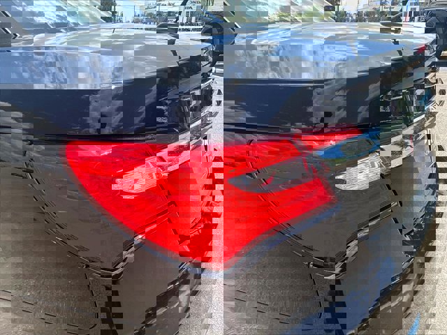 Used 2011 Chrysler 200 Touring w/ Cold Weather Group image 28