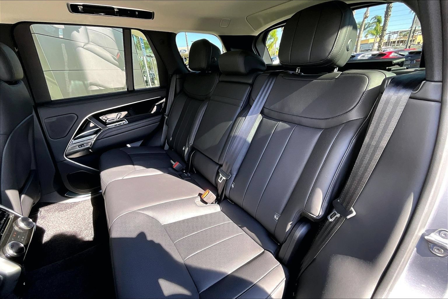 New 2026 Land Rover Range Rover SE AWD/4WD image 10