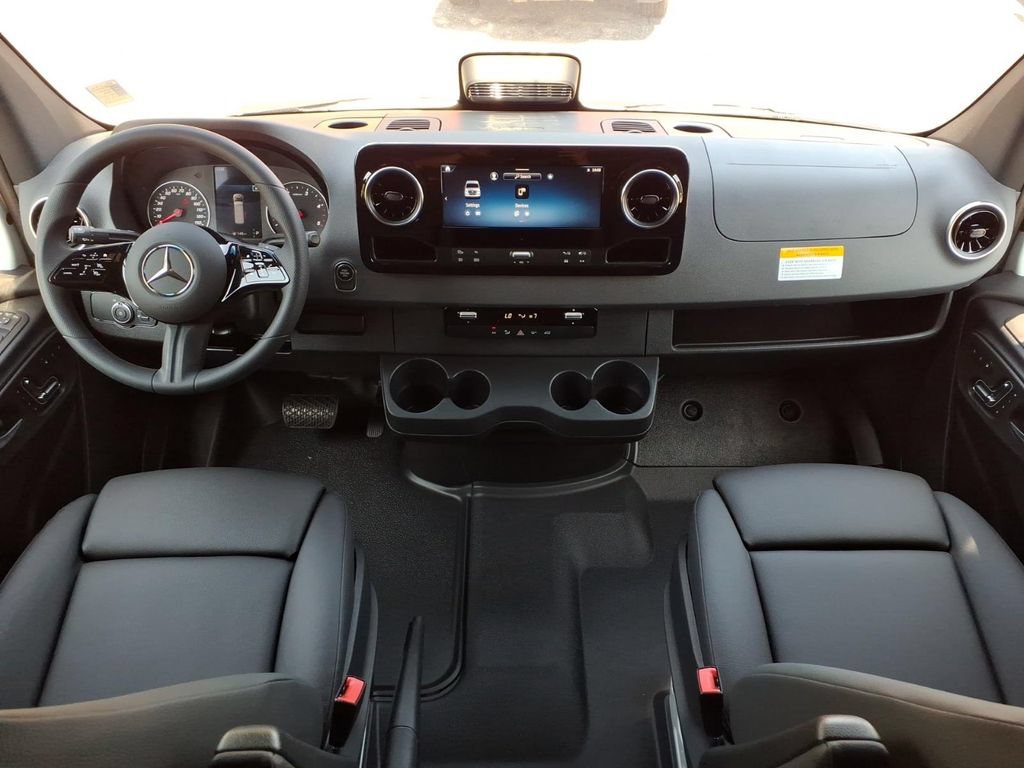 New 2026 Mercedes-Benz Sprinter 2500 image 27