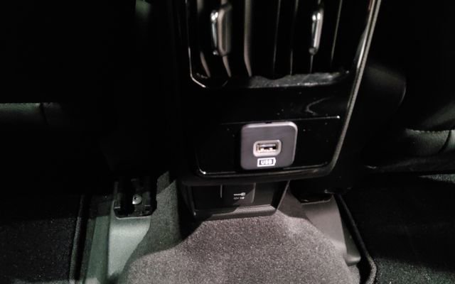 Used 2023 Jeep Compass Limited w/ Elite Group AWD/4WD image 18