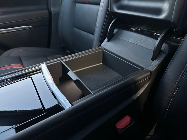 New 2026 Chevrolet Traverse RS w/ LPO, Floor Liner Package AWD/4WD image 12