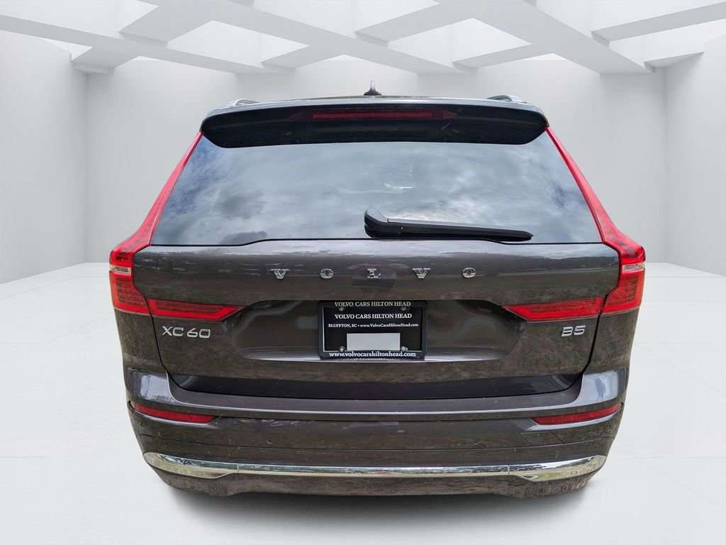 Certified 2023 Volvo XC60 B5 Plus FWD image 4