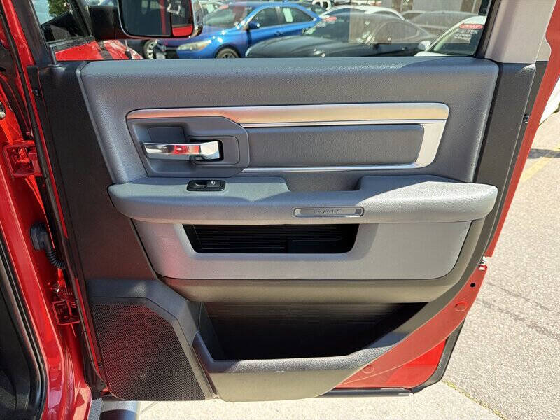 Used 2018 RAM 3500 Big Horn w/ Harvest Edition AWD/4WD image 19