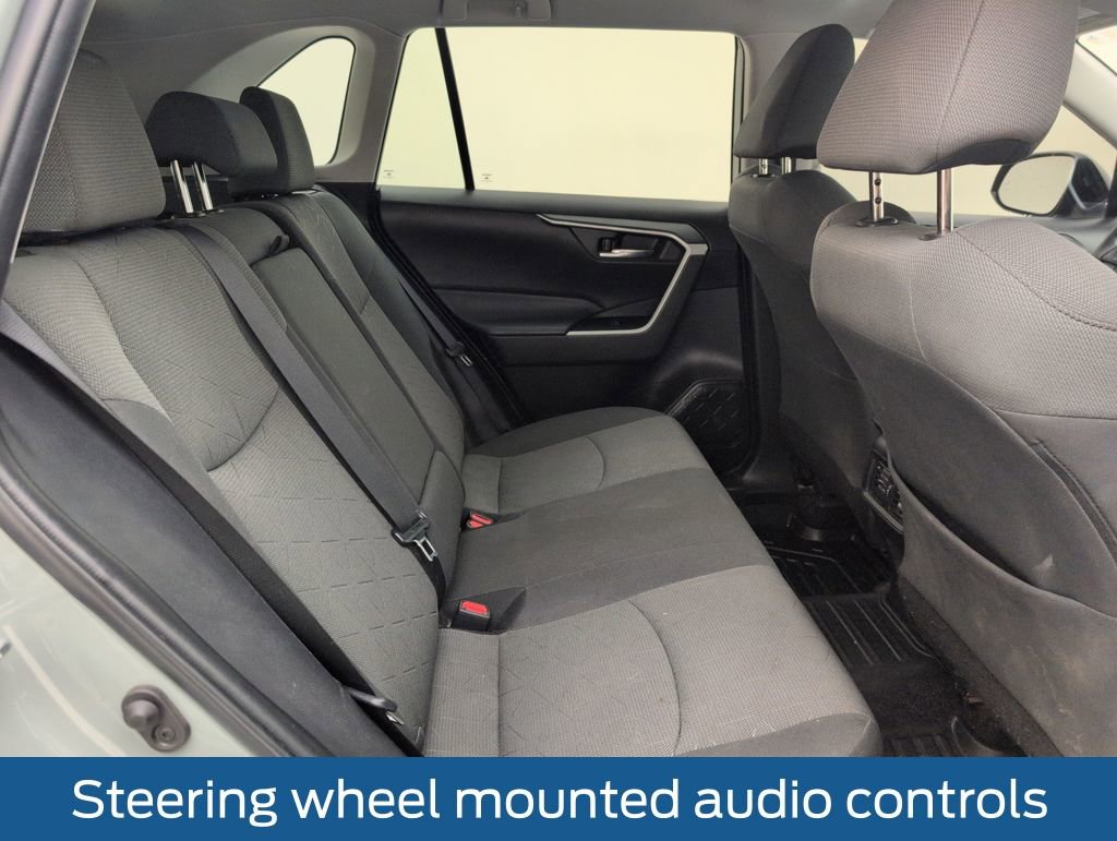Used 2022 Toyota RAV4 XLE image 16