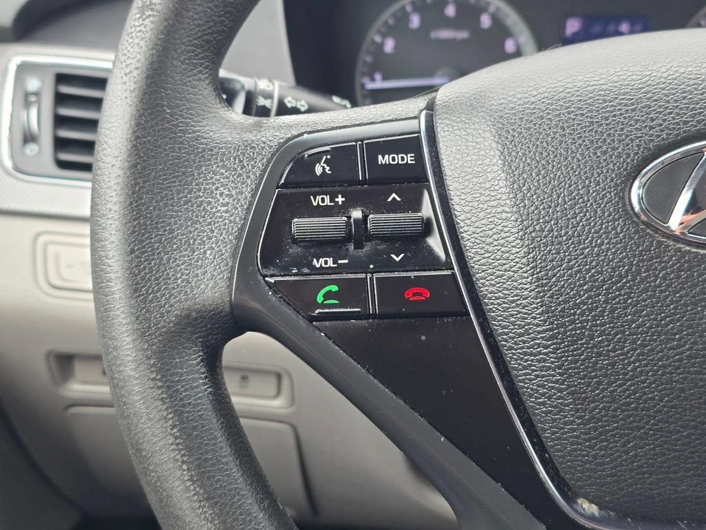 Used 2017 Hyundai Sonata SE FWD image 23