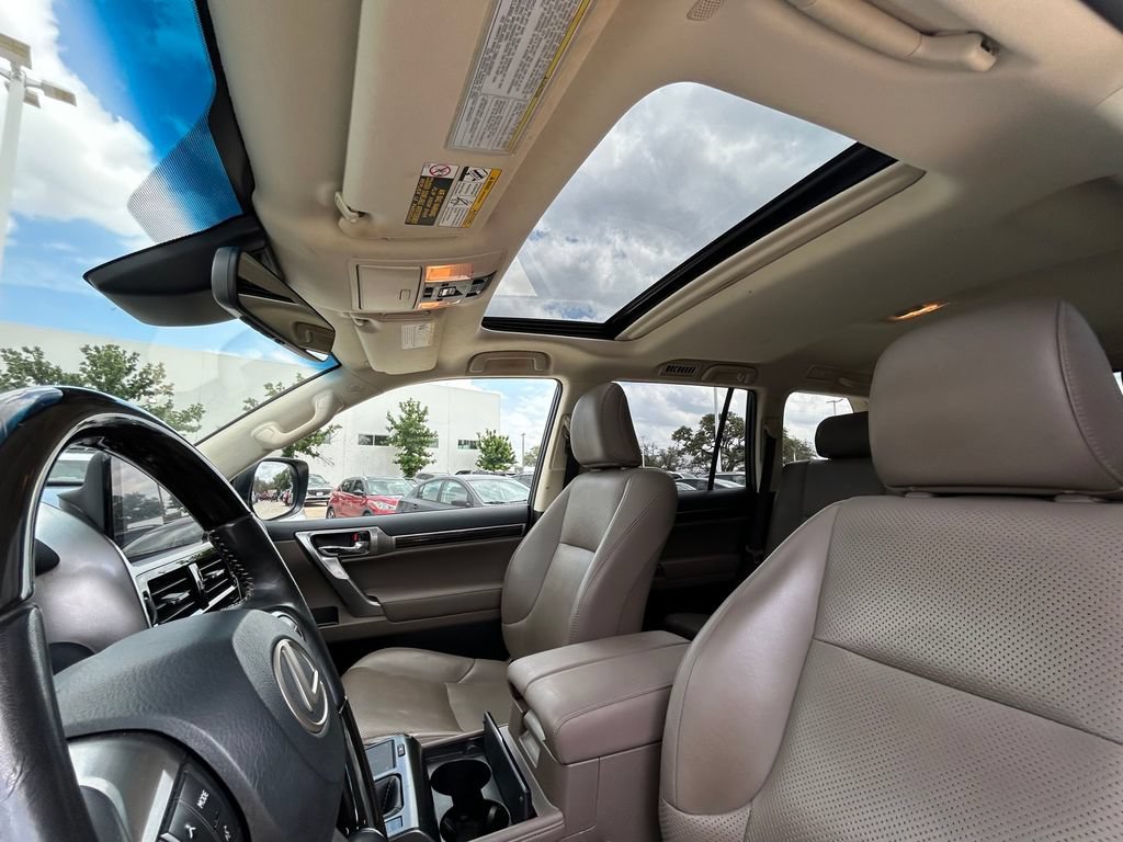Used 2023 Lexus GX 460 Luxury AWD/4WD image 12
