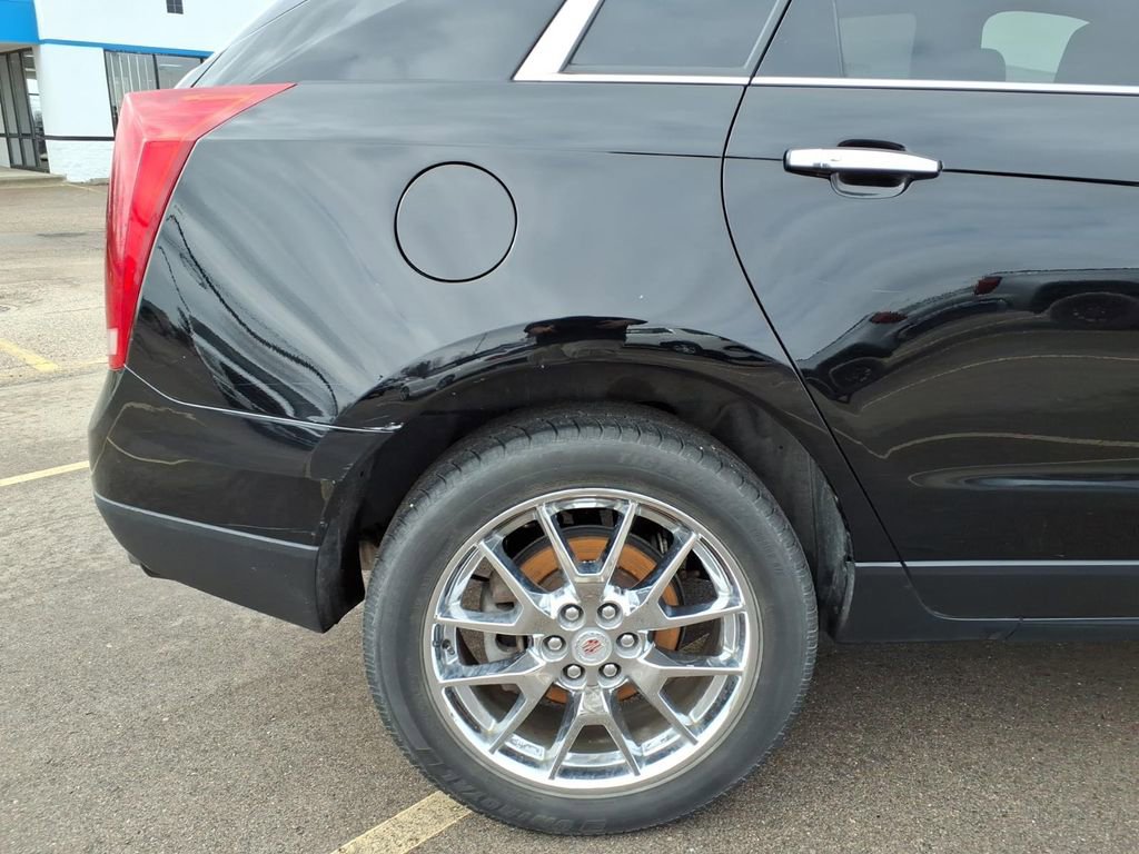 Used 2014 Cadillac SRX Performance w/ Driver Awareness Package AWD/4WD image 26
