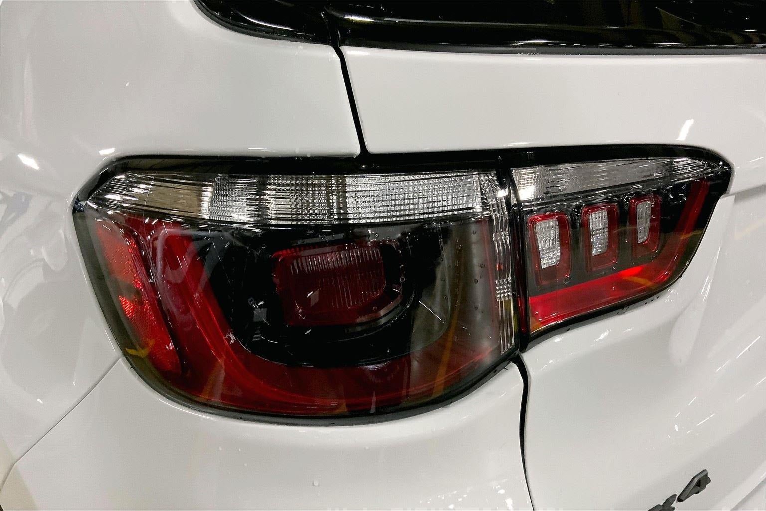 New 2026 Jeep Compass Latitude AWD/4WD image 18