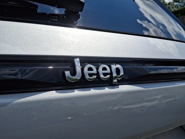 Used 2022 Jeep Grand Cherokee Overland w/ Adv Protech Group III AWD/4WD image 31