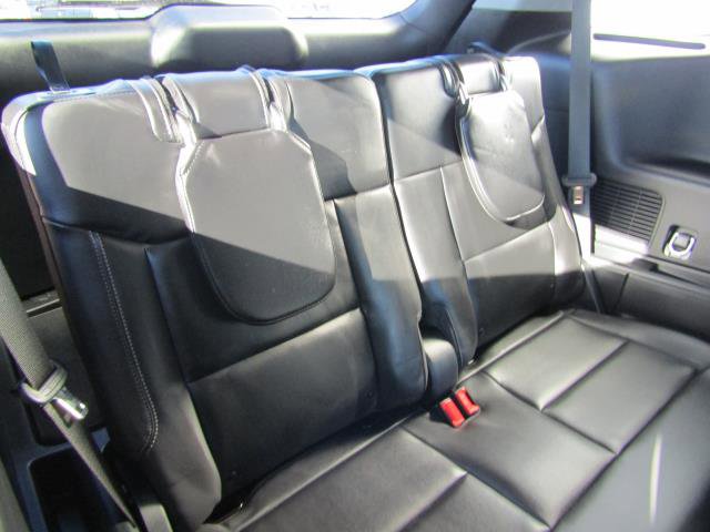 Used 2023 Ford Explorer XLT w/ Equipment Group 202A image 11