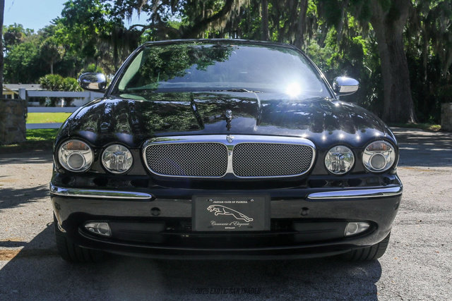 Used 2006 Jaguar XJ Vanden Plas Super V8 Portfolio RWD image 13
