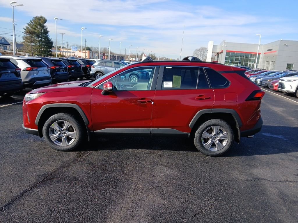 New 2025 Toyota RAV4 XLE image 4