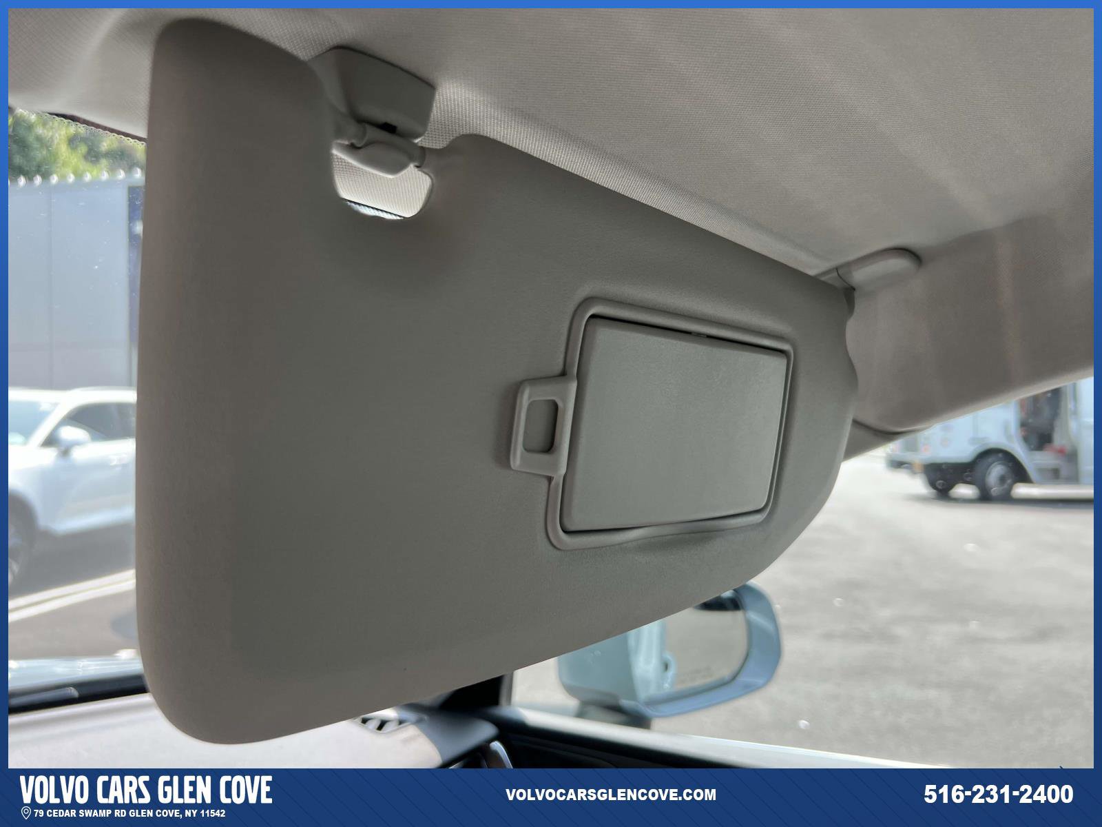 Certified 2022 Volvo XC60 B5 Momentum w/ Climate Package image 34