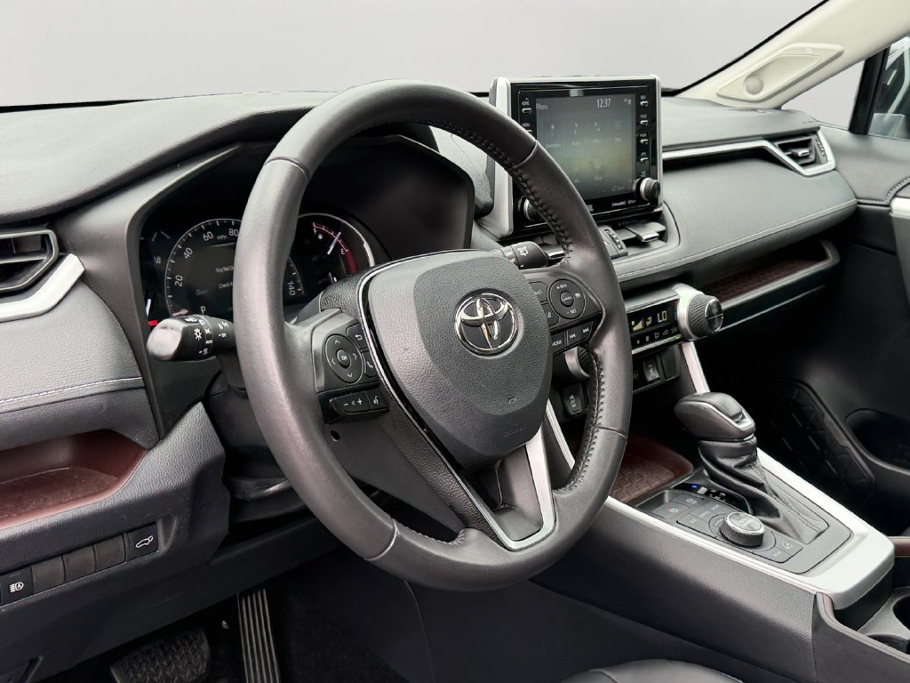 Used 2019 Toyota RAV4 Limited w/ Protection Package AWD/4WD image 18