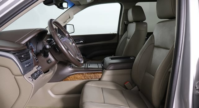 Used 2019 Chevrolet Tahoe Premier w/ RST 6.2L Performance Edition AWD/4WD image 14