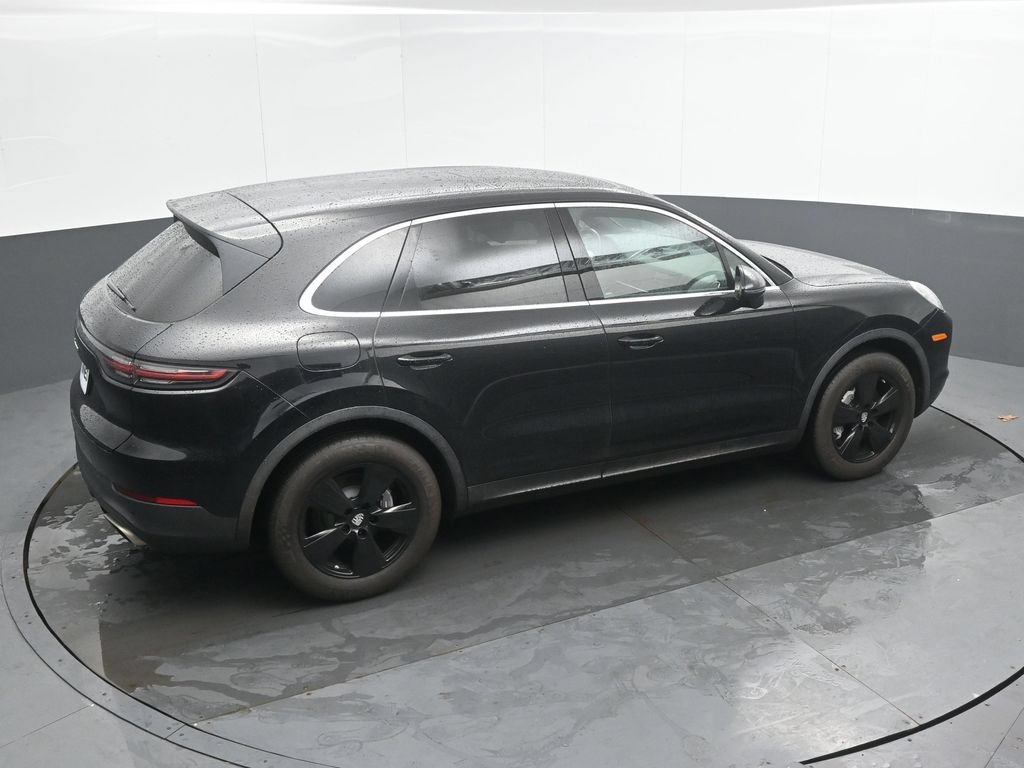 Used 2022 Porsche Cayenne Platinum Edition AWD/4WD image 33