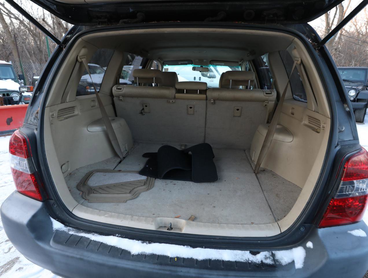 Used 2004 Toyota Highlander 2WD V6 image 13