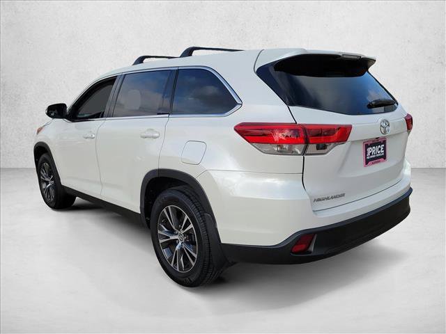 Used 2019 Toyota Highlander LE FWD image 7