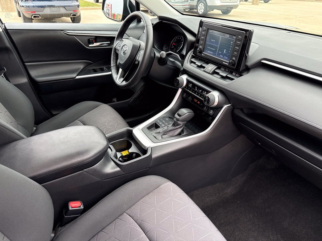 Used 2020 Toyota RAV4 XLE w/ Convenience Package AWD/4WD image 24