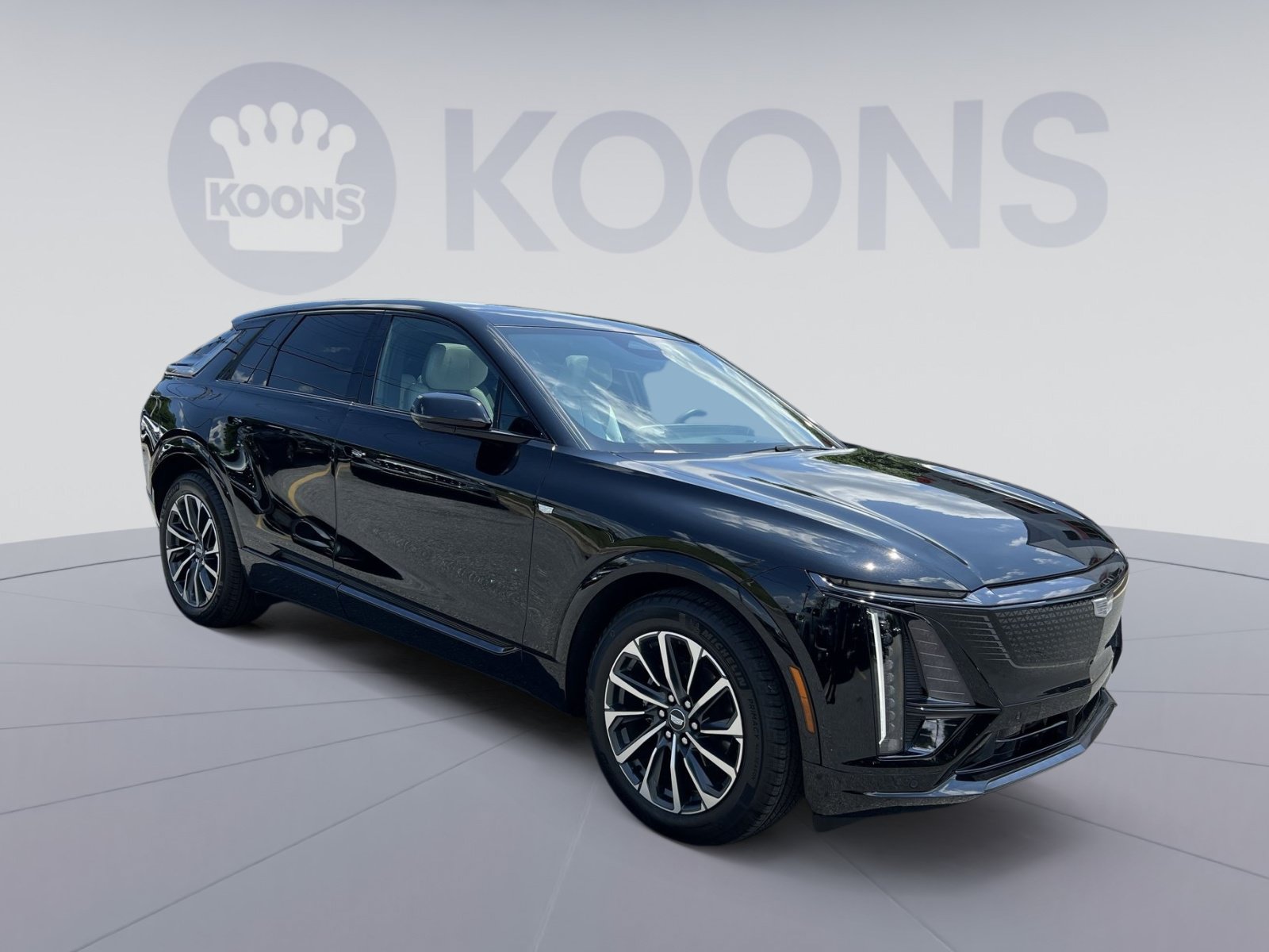 Used 2026 Cadillac Lyriq Sport RWD image 10