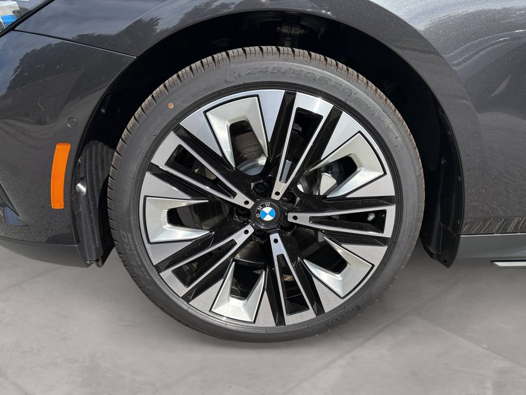 New 2027 BMW 530i xDrive w/ Premium Package AWD/4WD image 14