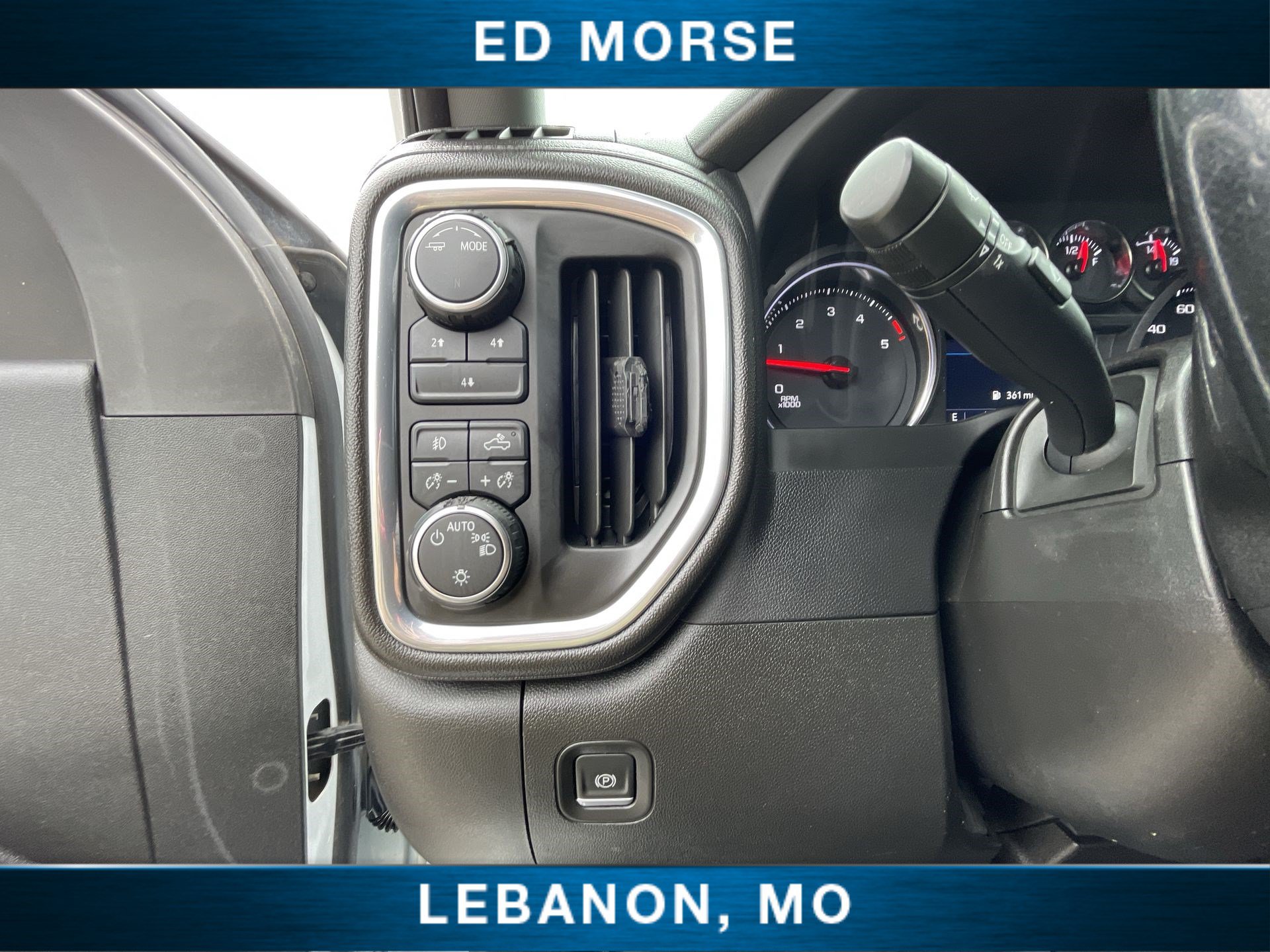 Used 2023 Chevrolet Silverado 2500 LT w/ Convenience Package AWD/4WD image 17