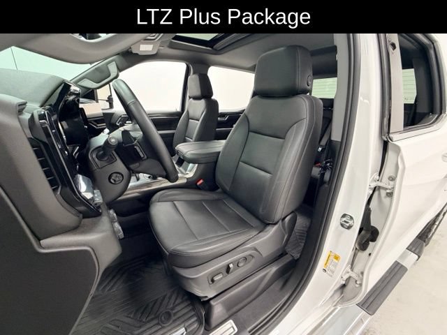 Certified 2025 Chevrolet Silverado 1500 LTZ AWD/4WD image 8
