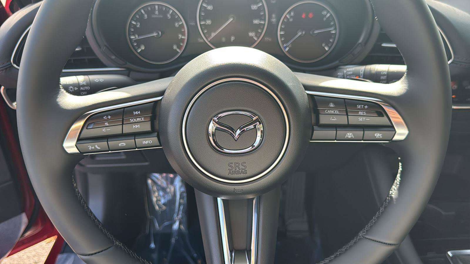 New 2026 MAZDA MAZDA3 Hatchback w/Premium Plus Pkg image 12